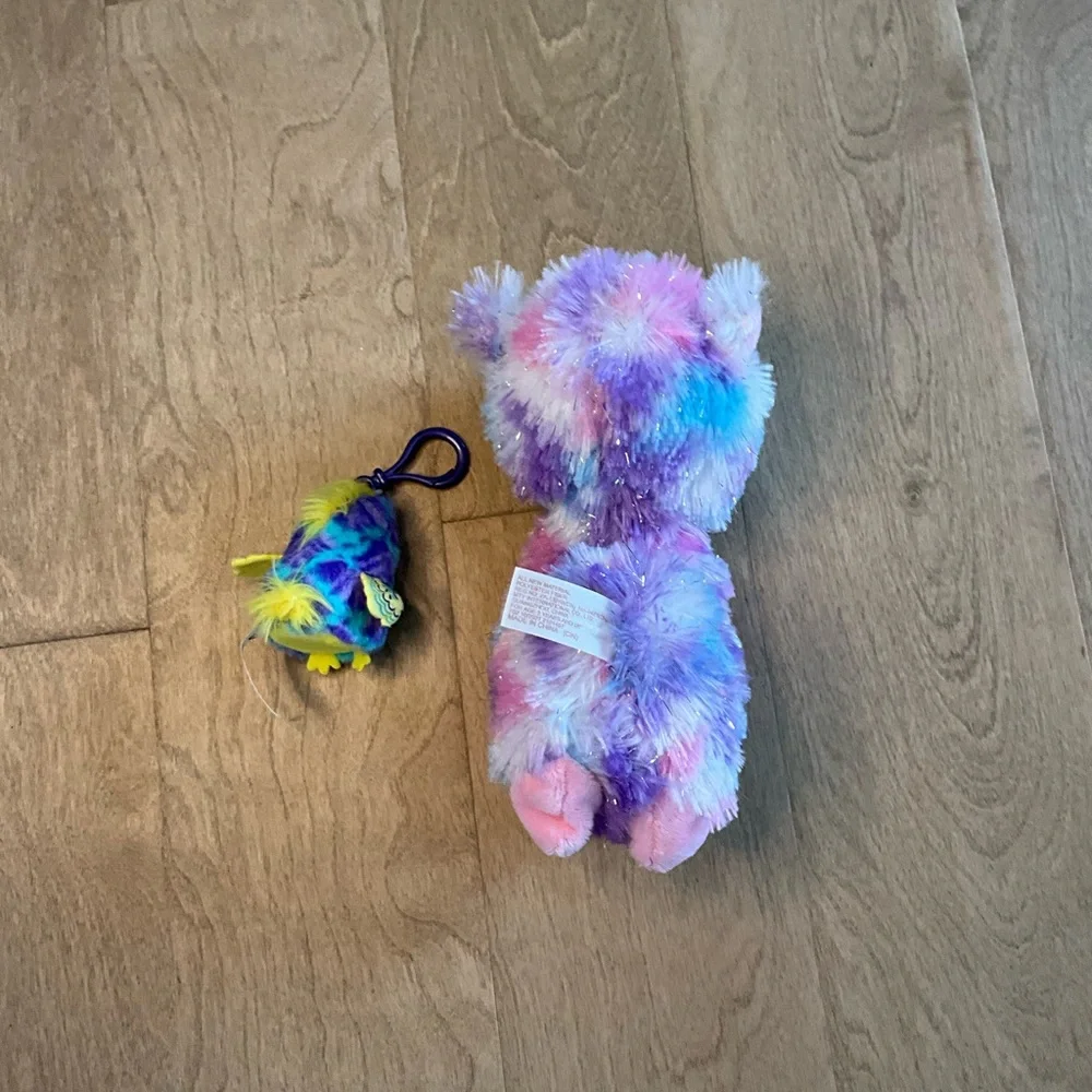 Tie-dye llama - Picture 3 of 10